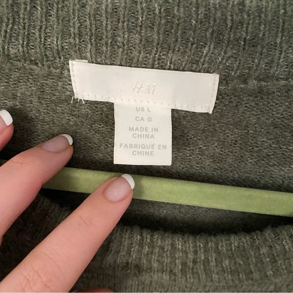 H&M Green Pearl Sweater - Picture 3 of 6